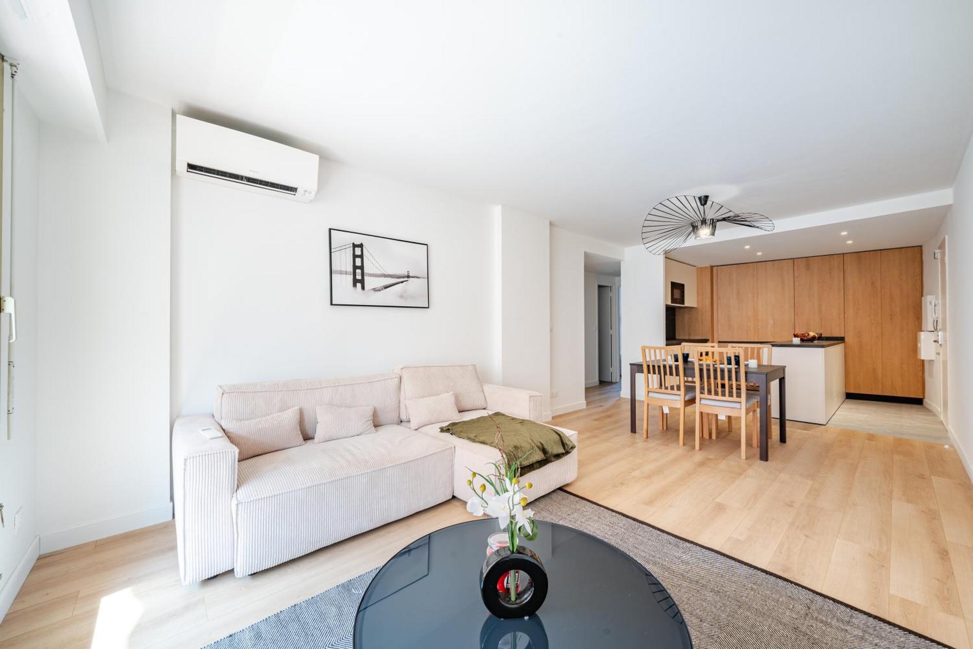 Near Old Town And Apartment Fully Renovated Nice Bagian luar foto
