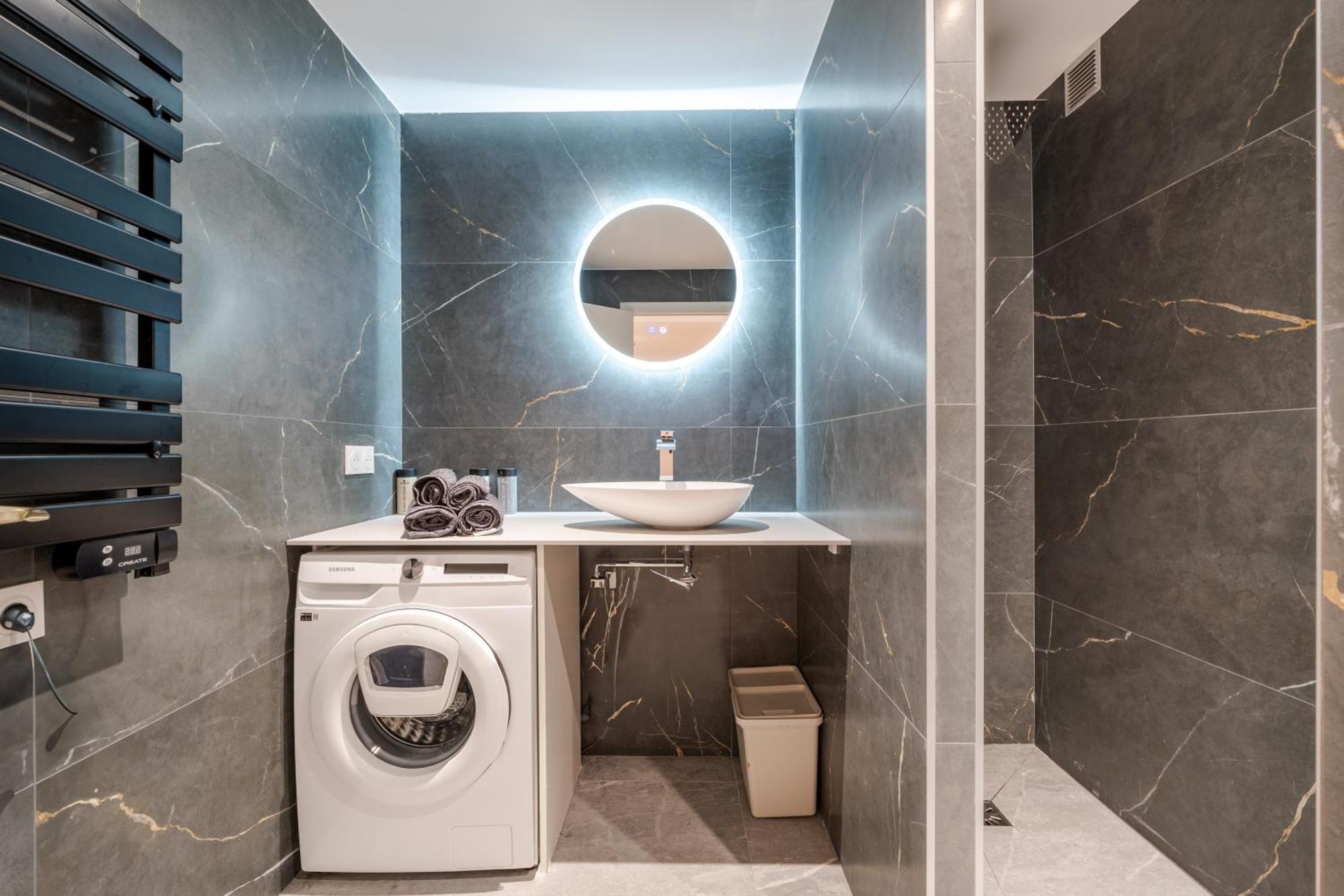 Near Old Town And Apartment Fully Renovated Nice Bagian luar foto